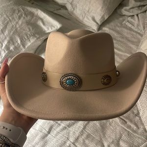 new with tags cowboy hat, never been worn !